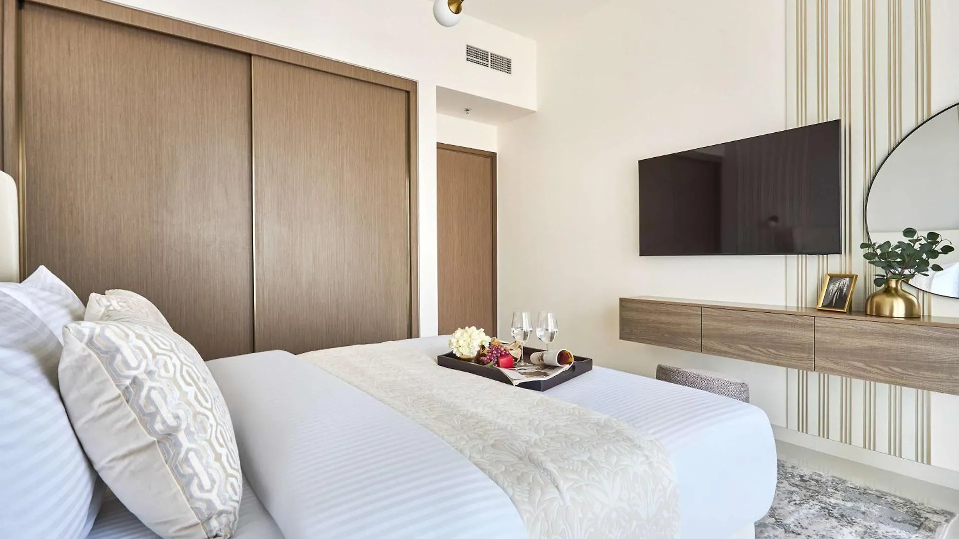 Apartment Frank Porter - Grand Bleu Tower 2 Dubai